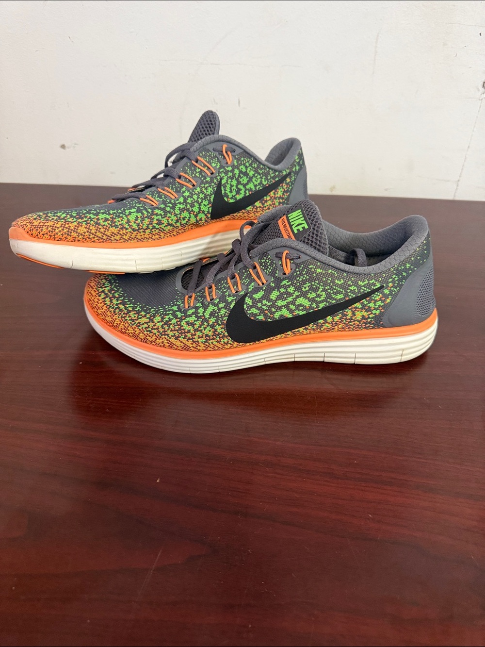Nike Men's Gray, Green & Orange Athletic Running Shoes